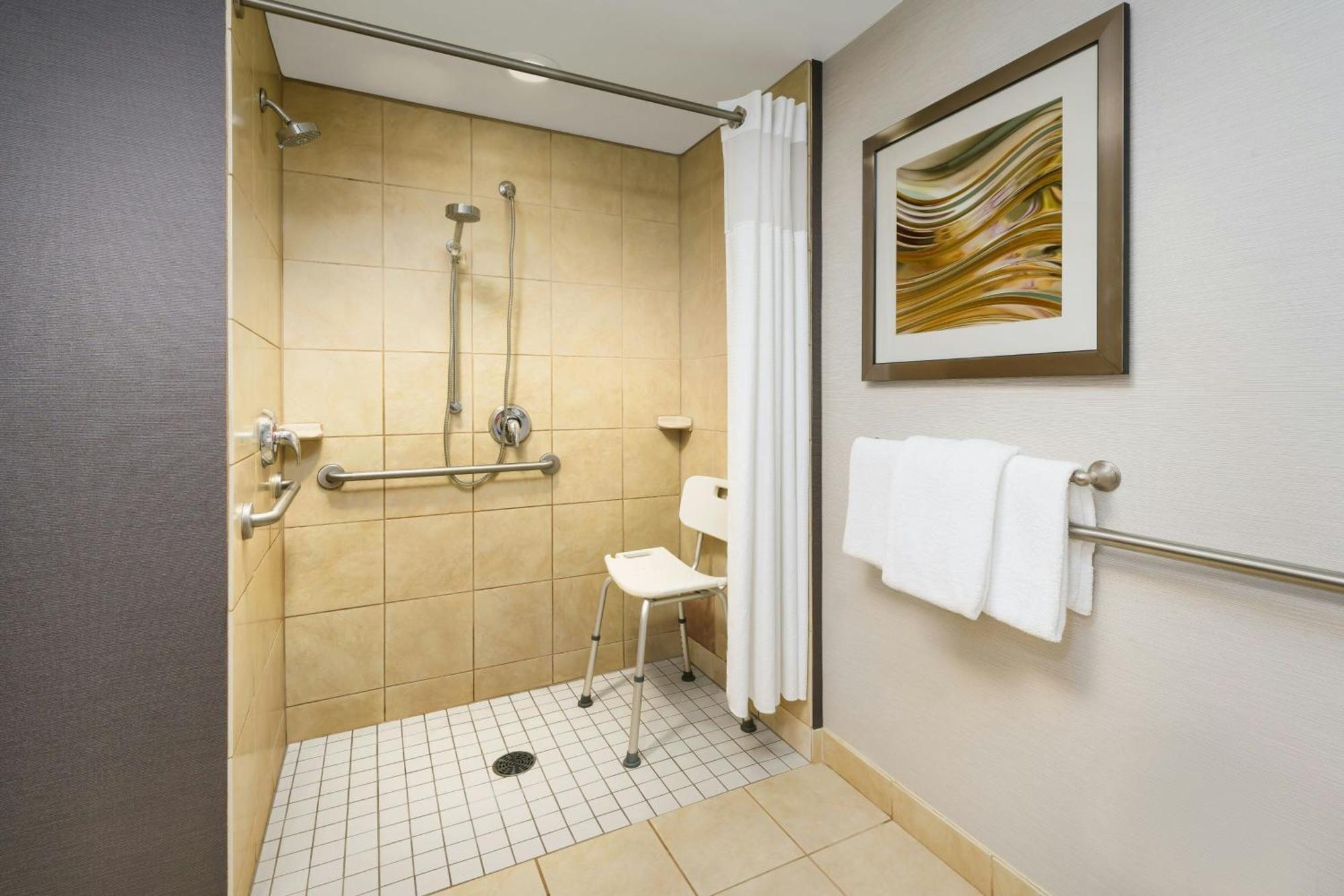 Courtyard Hartford Farmington Hotel Exterior photo